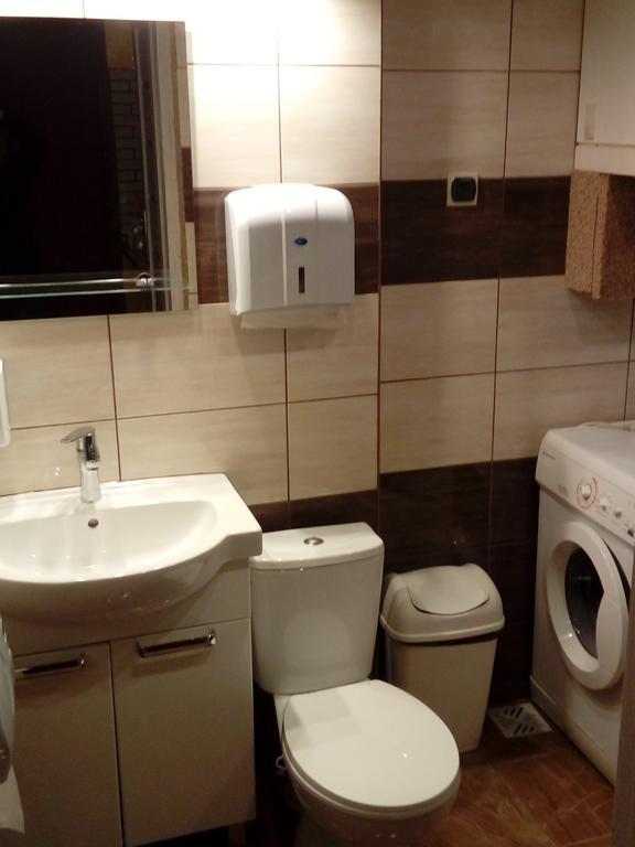 Euro Hostel Cracovia Esterno foto