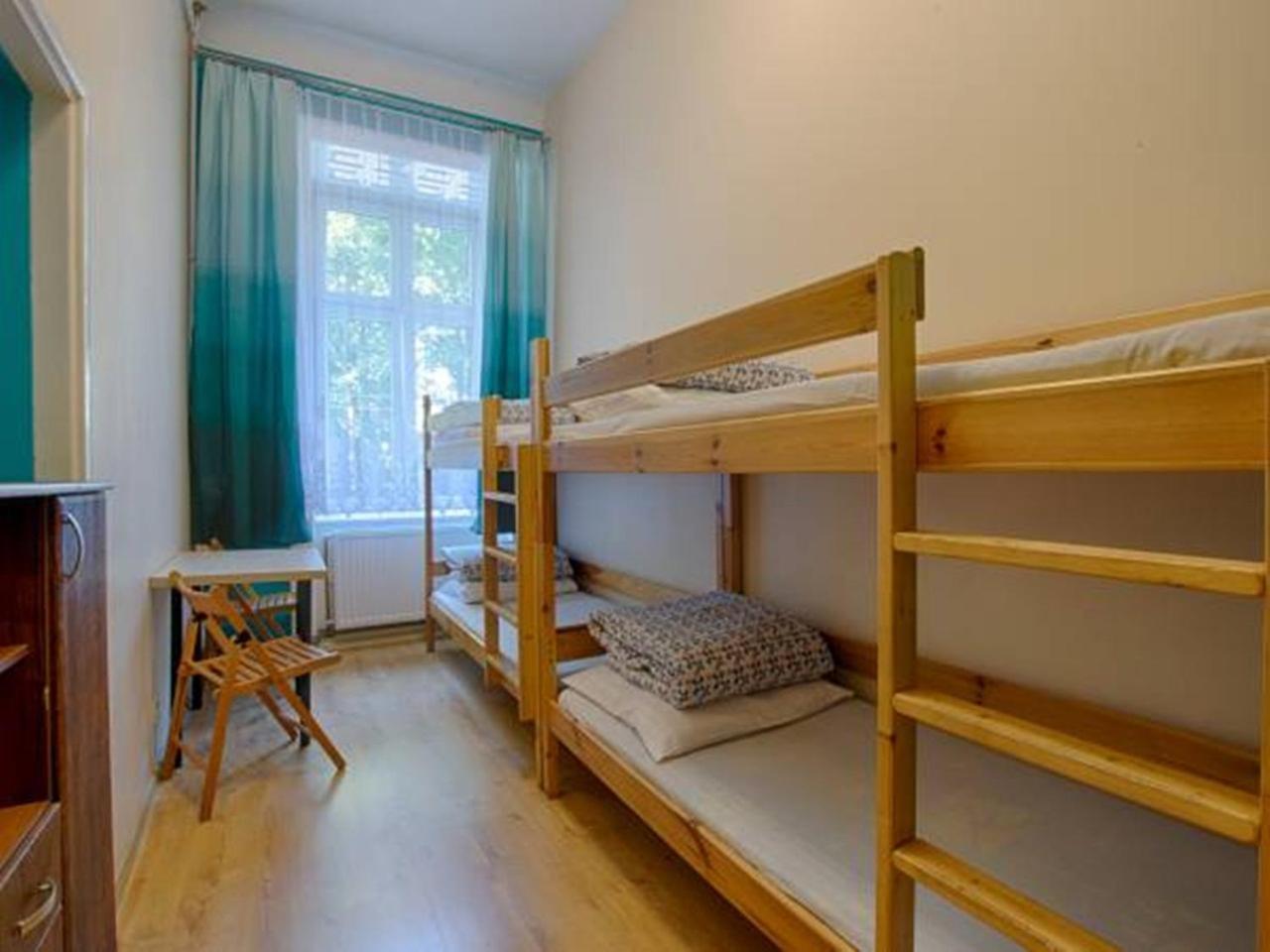 Euro Hostel Cracovia Esterno foto