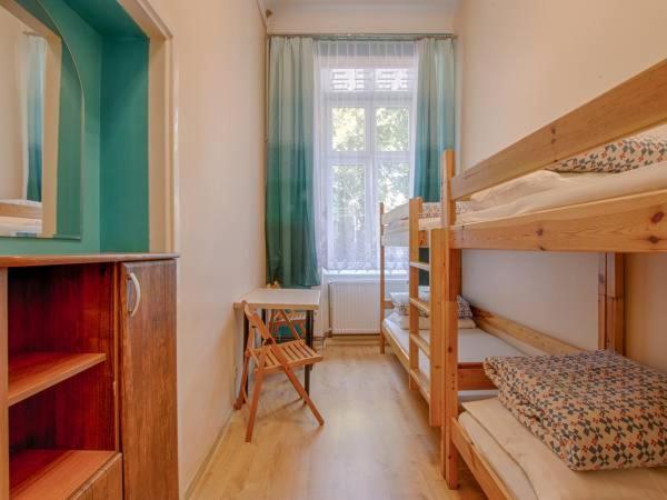 Euro Hostel Cracovia Esterno foto